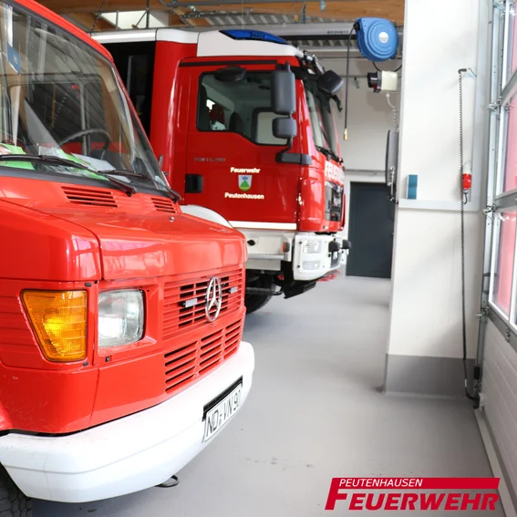 Fahrzeughalle3.jpg