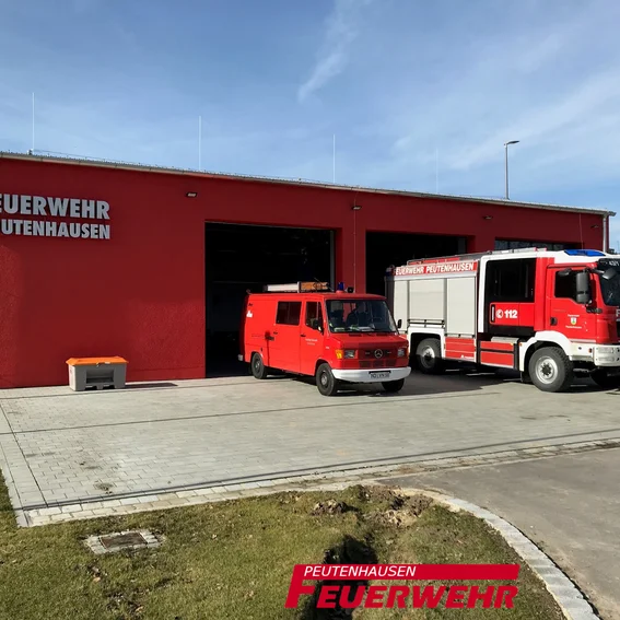 FW-Haus-mit Fahrzeug1.jpg